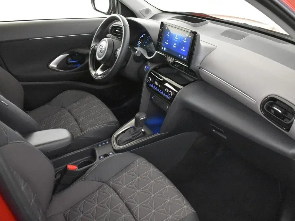Toyota Yaris Cross 1.5 Hybrid Collection Bi Tone uit 2023, foto 3