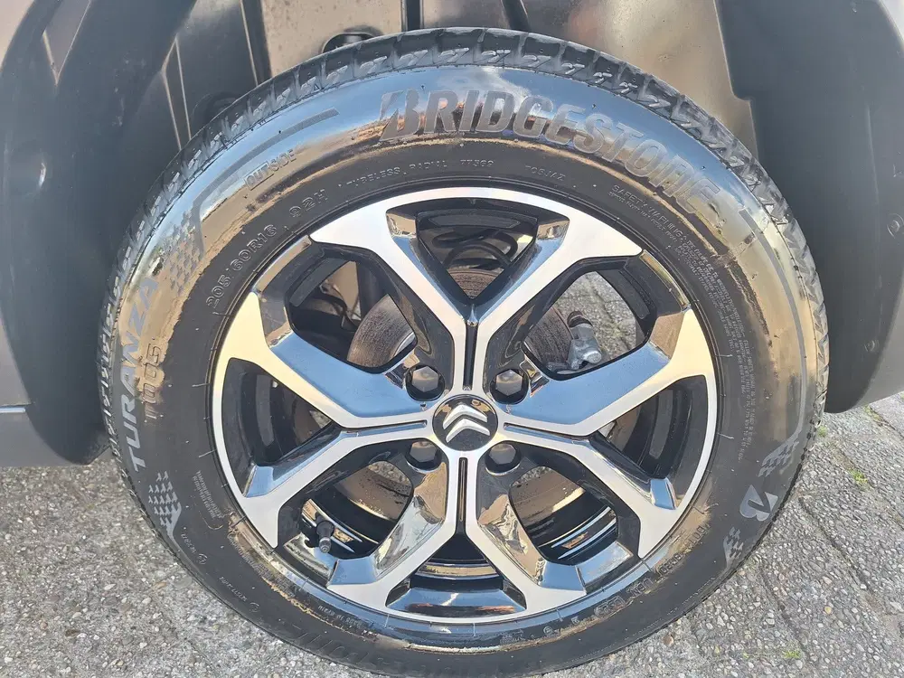 Citroën C3 Aircross 1.2 PureTech Shine (10x op voorraad) uit 2023, foto 10