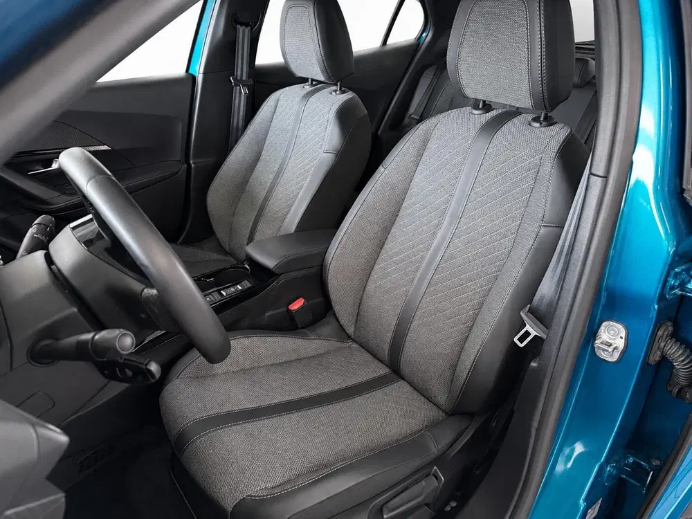 Peugeot 2008 EV Allure Pack 54 kWh Navigatie by Apple C uit 2025, foto 10