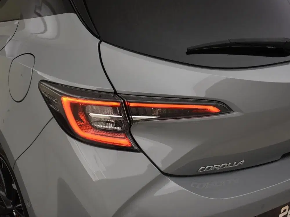 Toyota Corolla 1.8 Hybrid GR-Sport uit 2023, foto 11