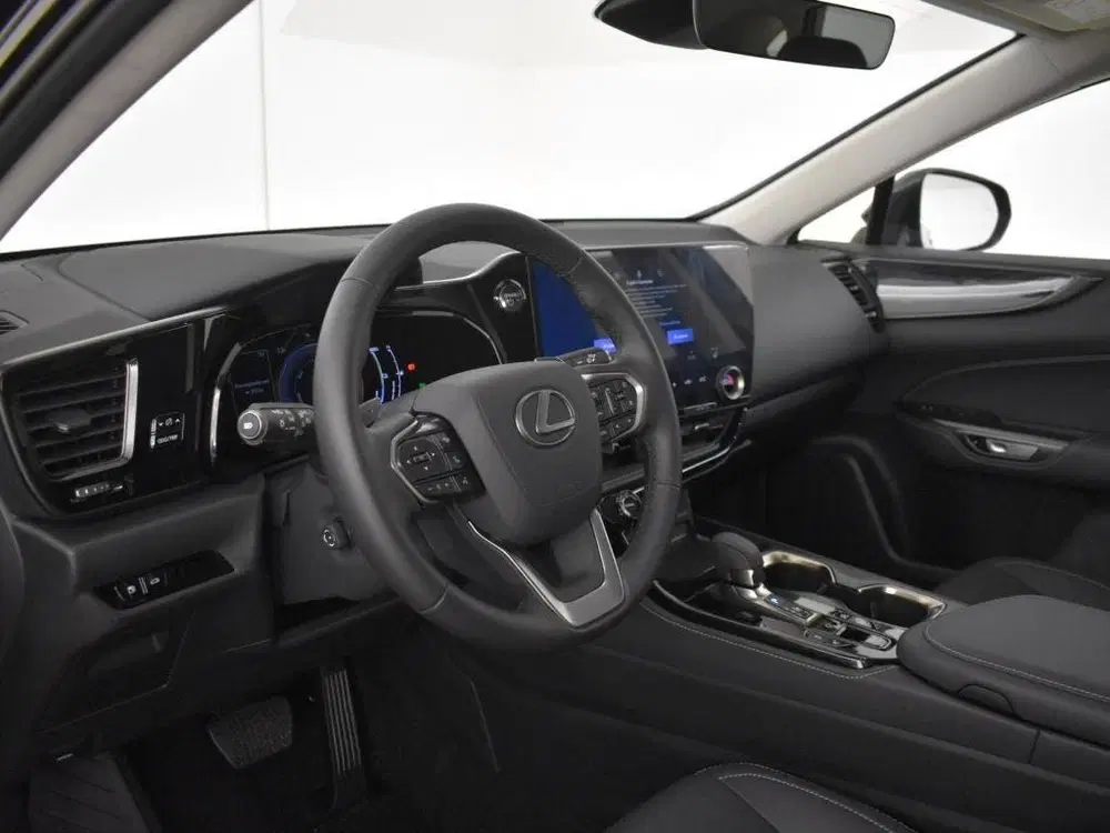 Lexus NX 450h+ AWD Luxury Line uit 2025, foto 11