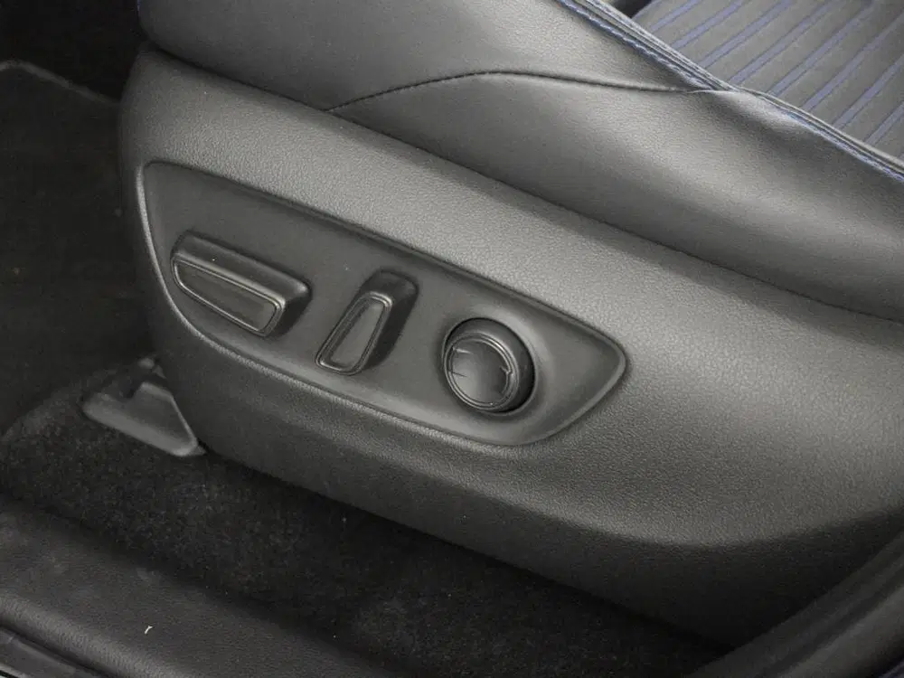 Toyota RAV 4 2.5 Hybrid AWD Style Bi-Tone uit 2021, foto 14