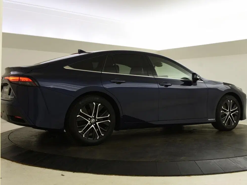 Toyota Mirai Executive uit 2021, foto 2