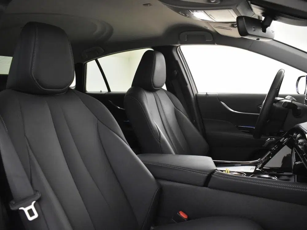 Toyota Mirai Executive uit 2021, foto 4