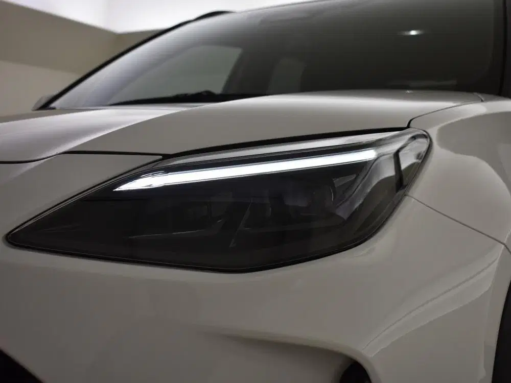 Toyota Yaris Cross 1.5 Hybrid 115 First Edition uit 2024, foto 15