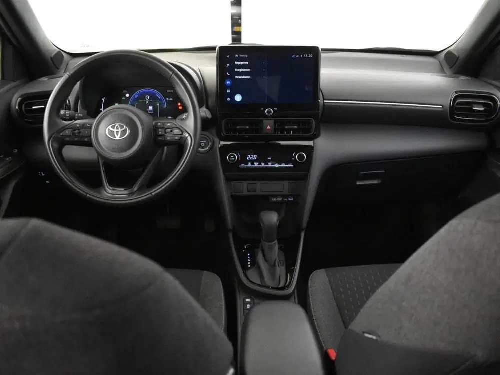 Toyota Yaris Cross 1.5 Hybrid 115 First Edition uit 2024, foto 4