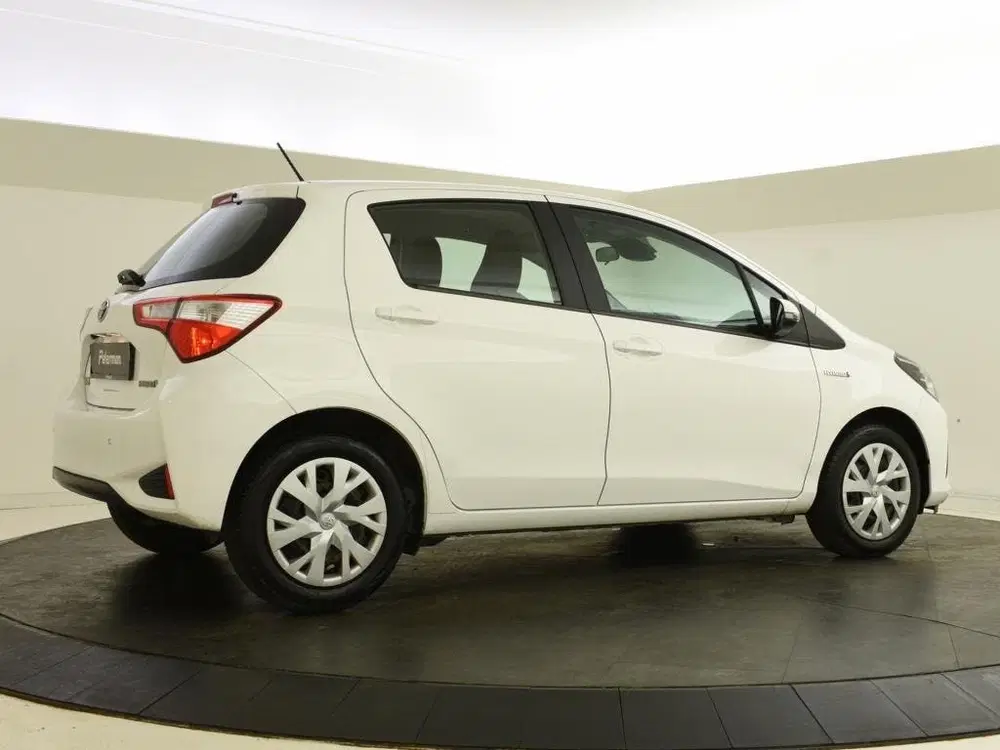 Toyota Yaris 1.5 Hybrid Active uit 2019, foto 2