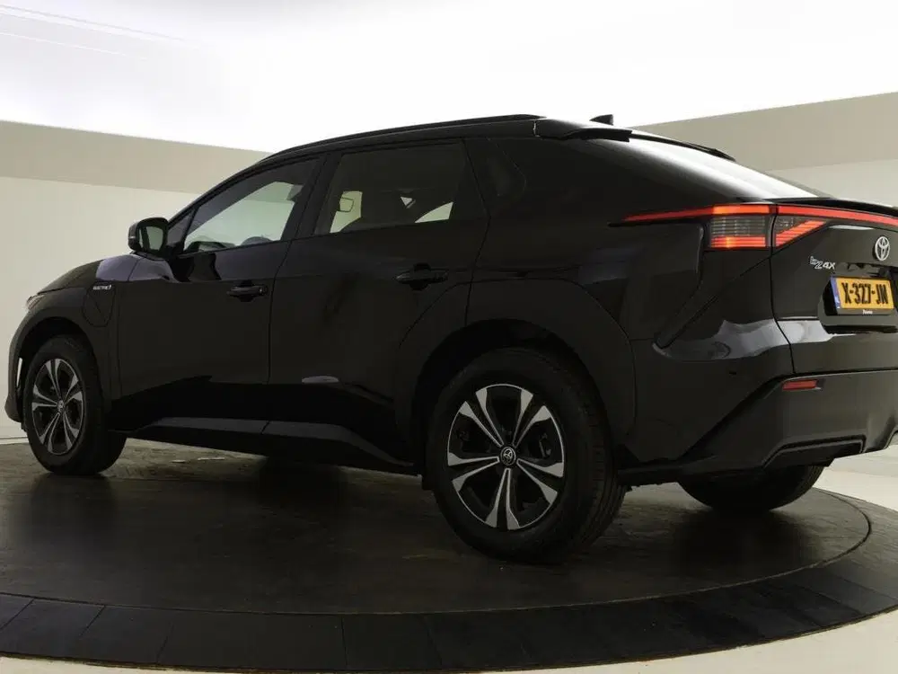 Toyota bZ4X Business 71 kWh 3 Fase uit 2023, foto 7