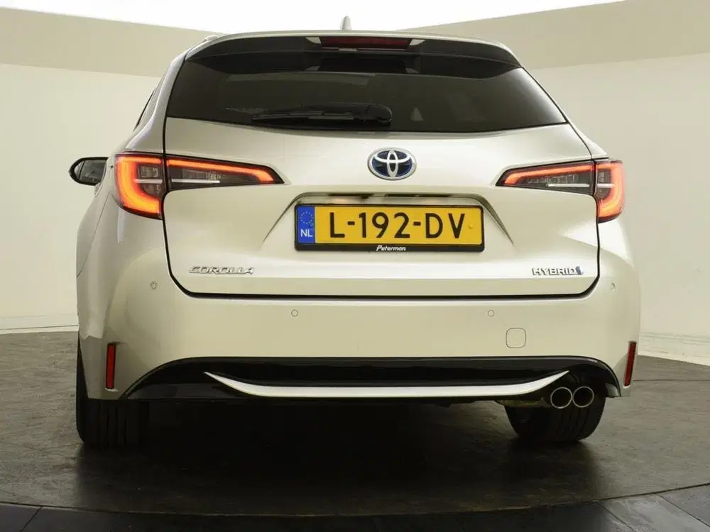 Toyota Corolla 2.0 Hybrid Premium uit 2021, foto 10