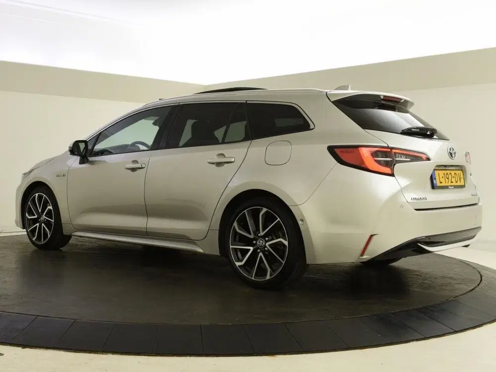 Toyota Corolla 2.0 Hybrid Premium uit 2021, foto 7