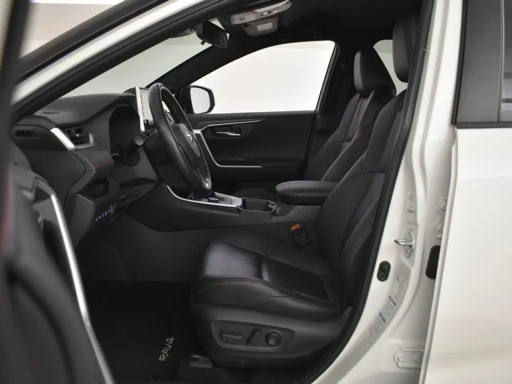 Toyota RAV 4 2.5 Plug In Hybrid AWD Bi-Tone+ uit 2022, foto 13