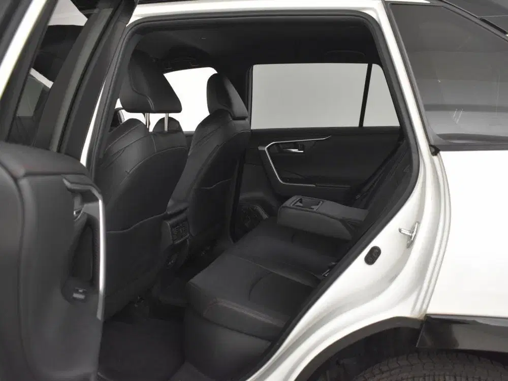 Toyota RAV 4 2.5 Plug In Hybrid AWD Bi-Tone+ uit 2022, foto 14