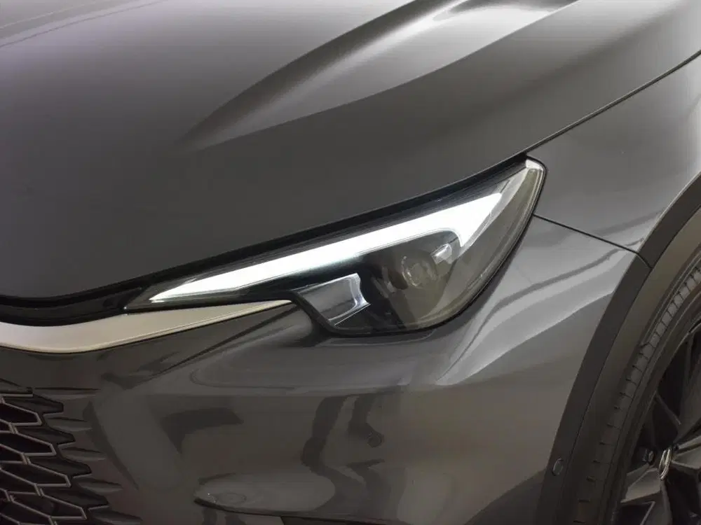 Lexus LBX Original Edition AWD uit 2024, foto 8