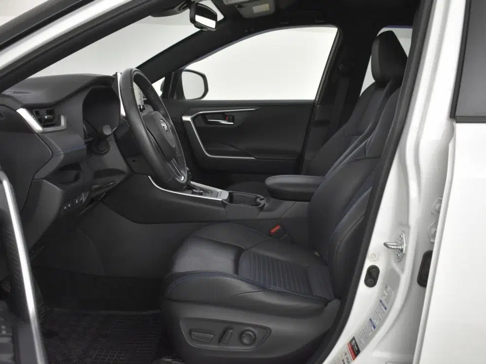 Toyota RAV 4 2.5 Hybrid AWD Bi-Tone uit 2021, foto 11
