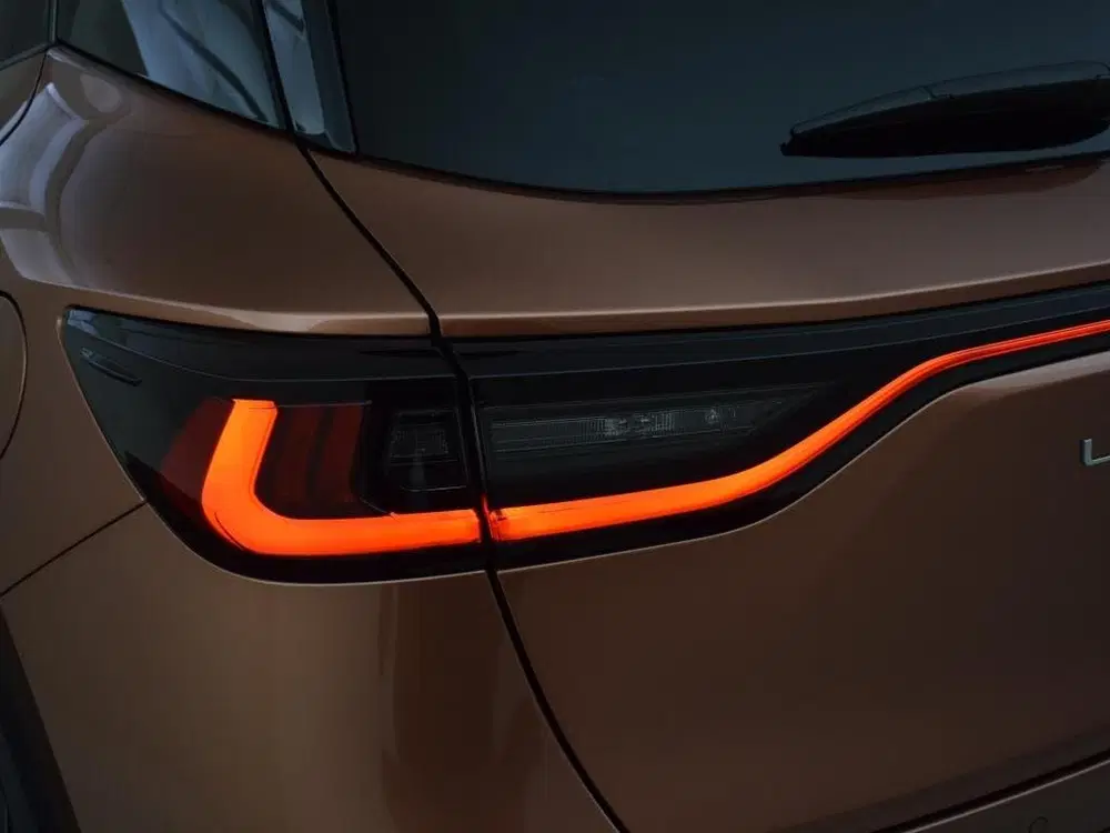 Lexus LBX Cool 2WD uit 2024, foto 10