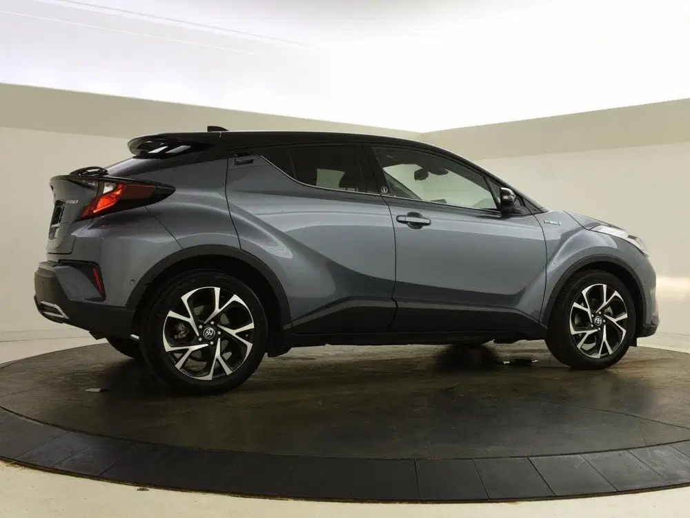 Toyota C-HR 2.0 Hybrid Team Bi Tone uit 2020, foto 2