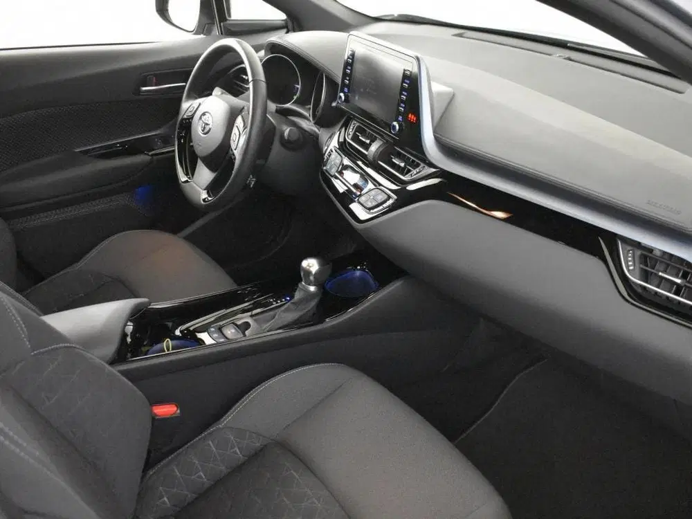 Toyota C-HR 2.0 Hybrid Team Bi Tone uit 2020, foto 3