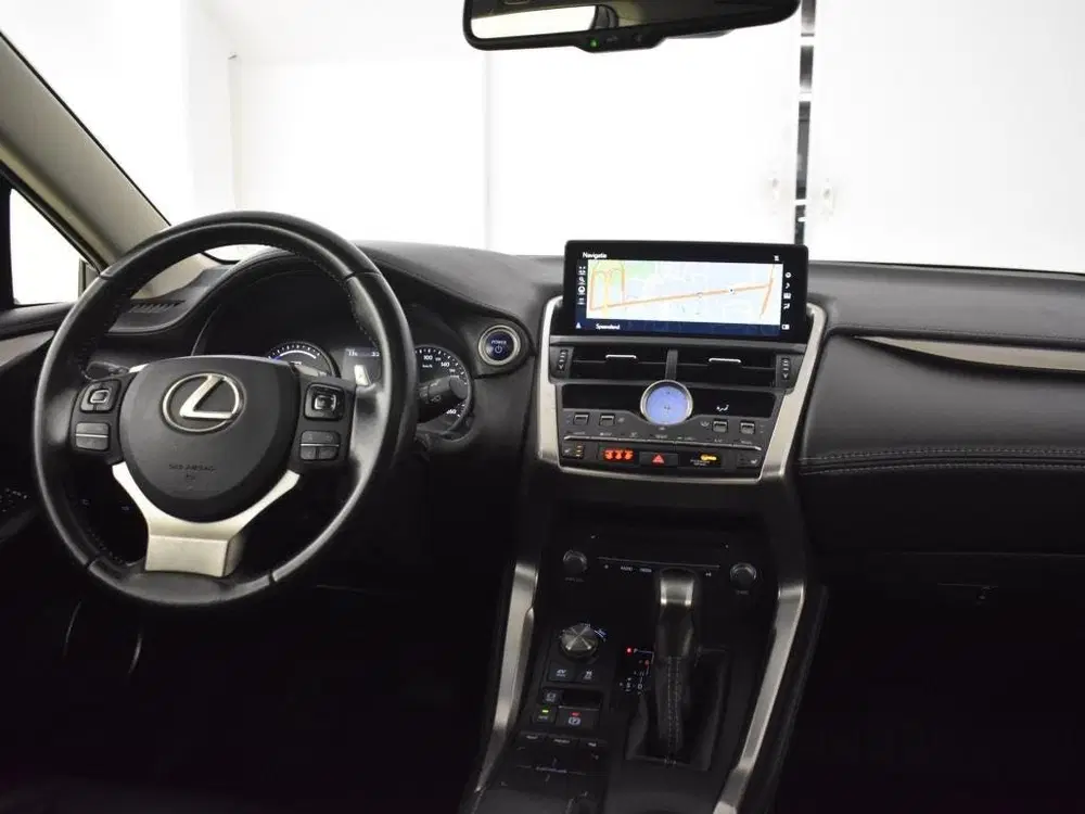 Lexus NX 300h AWD Executive Line uit 2020, foto 4