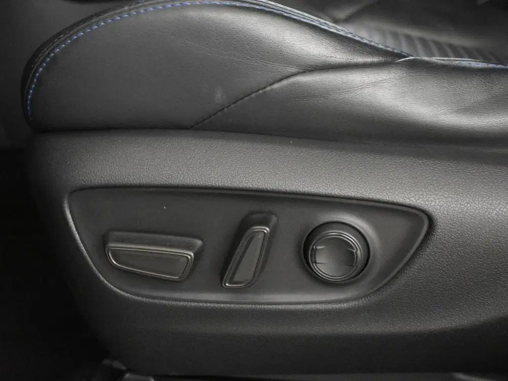Toyota RAV 4 2.5 Hybrid AWD Style Bi-tone uit 2019, foto 13