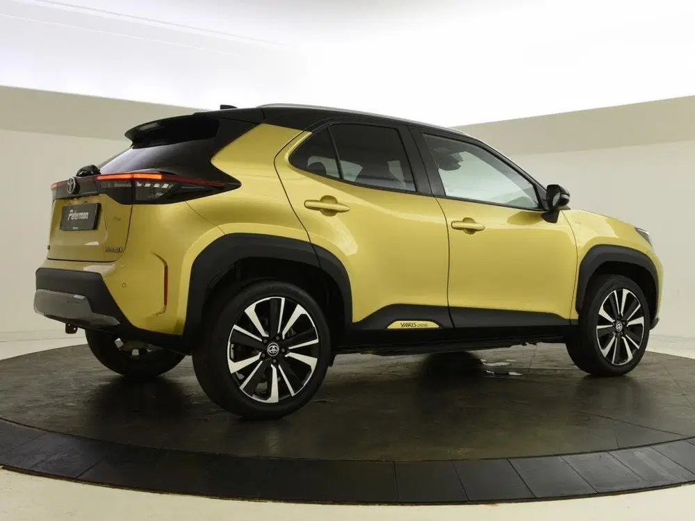 Toyota Yaris Cross 1.5 Hybrid Première Edition uit 2022, foto 2