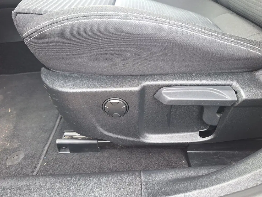 Ford Focus 1.0 EcoBoost Titanium Business uit 2019, foto 10