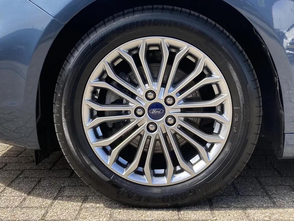 Ford Mondeo 2.0 Hybrid 187 pk Titanium Wagon AGR bestu uit 2020, foto 8