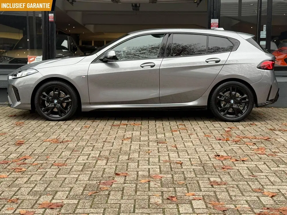 BMW 1-serie 120 M Sport Design Edition Aut*Led*Navi*36 uit 2024, foto 3
