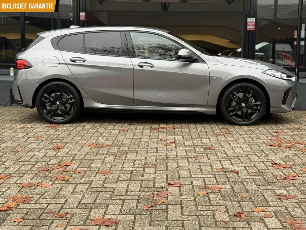 BMW 1-serie 120 M Sport Design Edition Aut*Led*Navi*36 uit 2024, foto 7