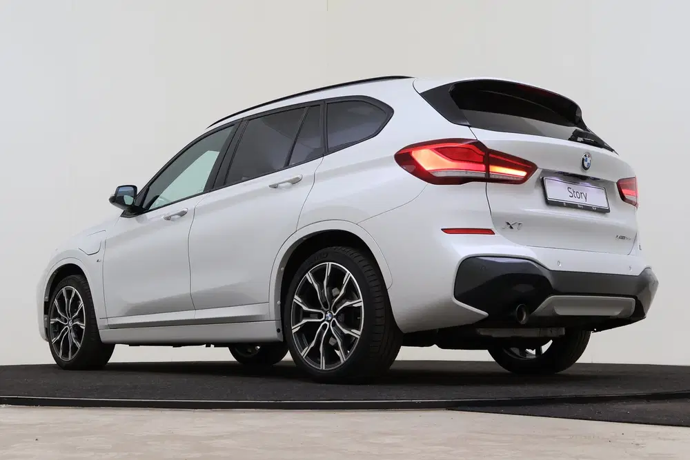 BMW X1 xDrive25e High Executive M Sport Automaat uit 2021, foto 11