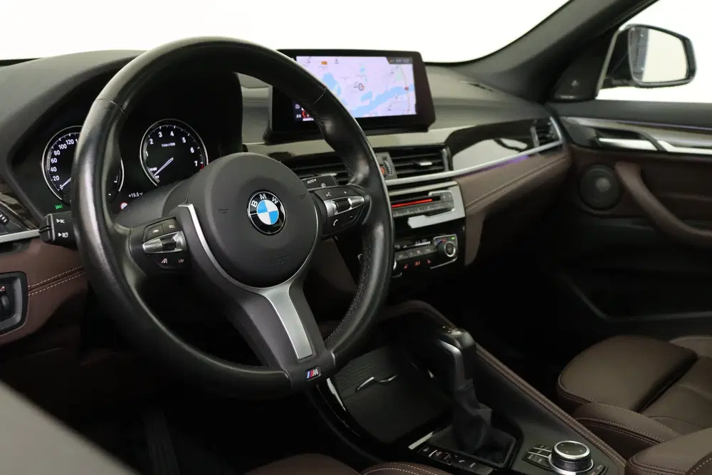 BMW X1 xDrive25e High Executive M Sport Automaat uit 2021, foto 3