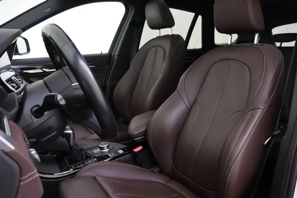 BMW X1 xDrive25e High Executive M Sport Automaat uit 2021, foto 8