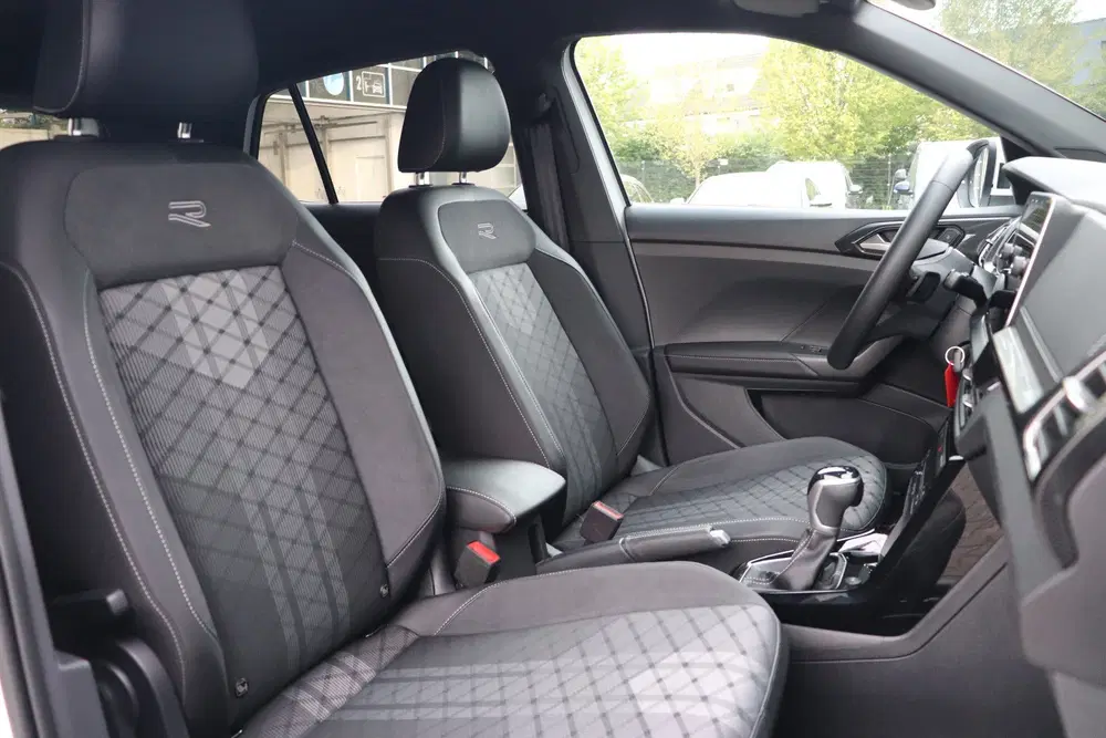 Volkswagen T-Cross 1.0 TSI R-Line DSG IQ Matrix ACC PDC uit 2025, foto 9