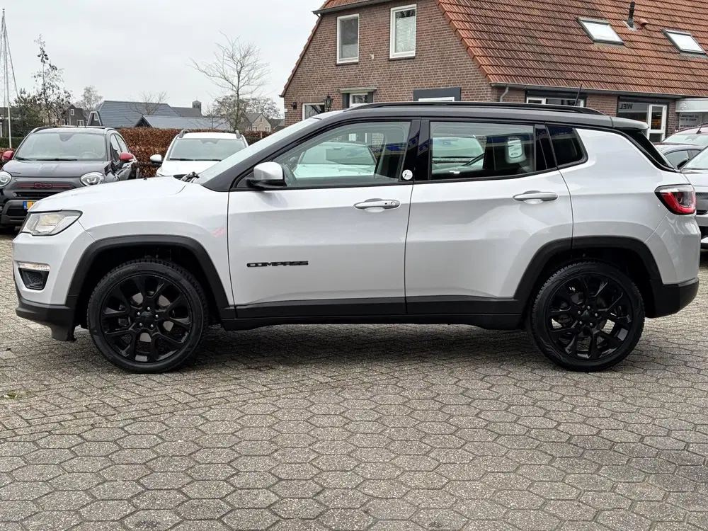 Jeep Compass 1.3T Night Eagle Liberty Edition NAVI uit 2020, foto 7
