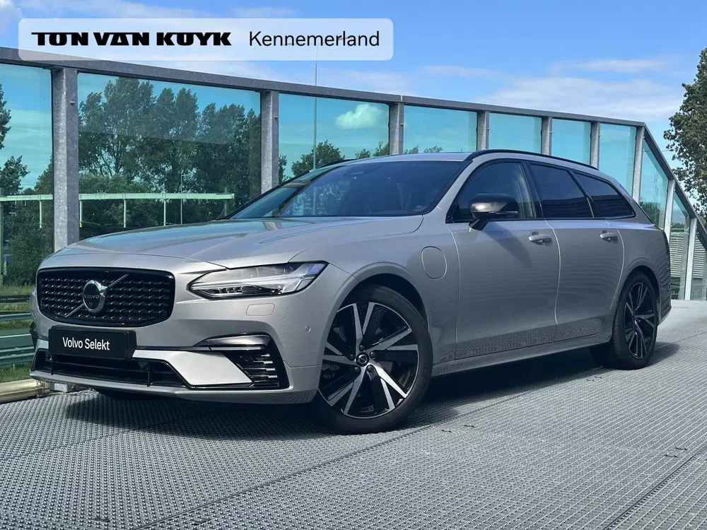 Volvo V90 2.0 T8 Plug-in hybrid AWD Ultimate Dark Vo uit 2023