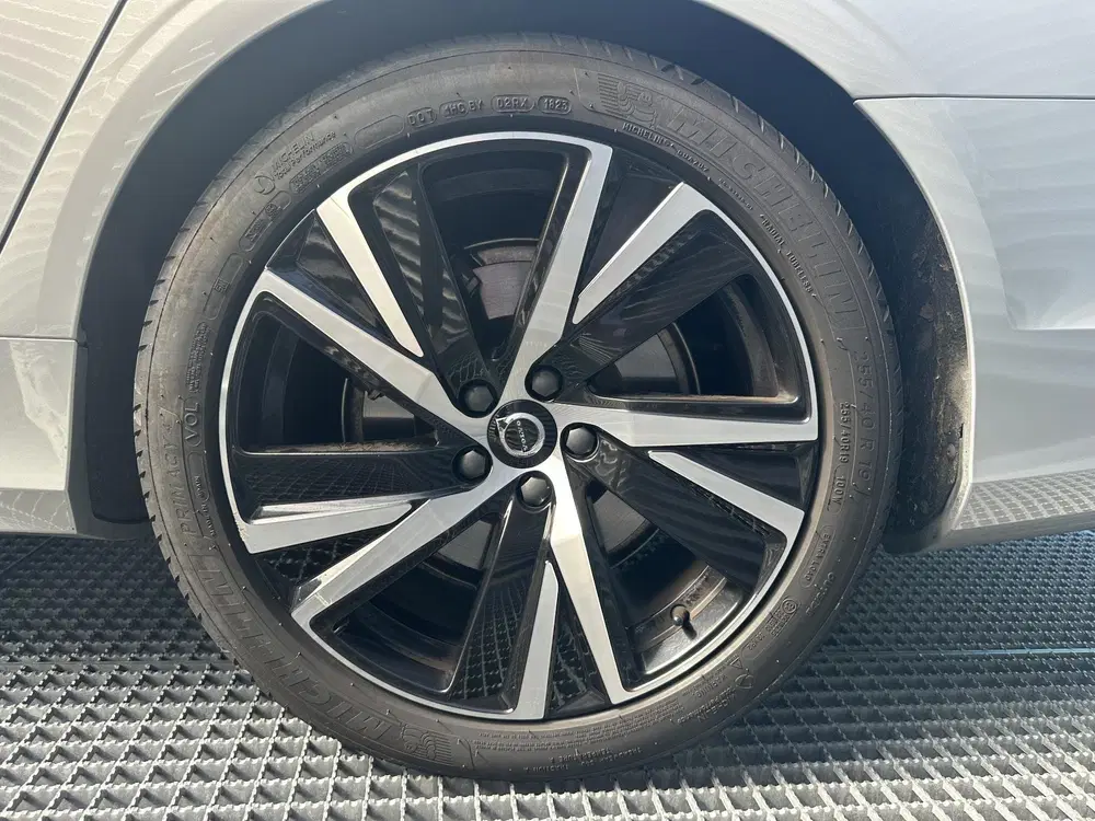 Volvo V90 2.0 T8 Plug-in hybrid AWD Ultimate Dark Vo uit 2023, foto 13