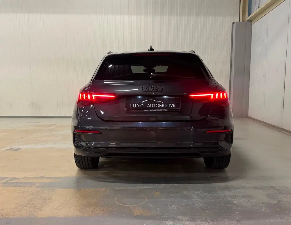 Audi A3 40 TFSI e Business edition uit 2021, foto 13