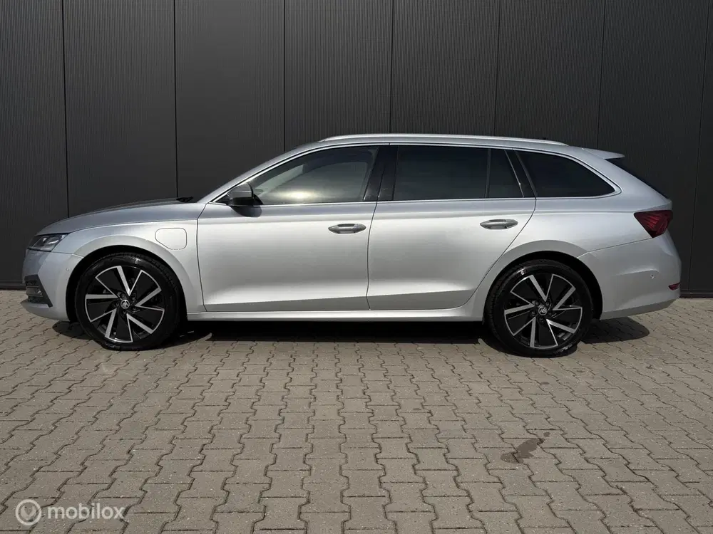 Skoda Octavia Octavia 1.4 TSI PHEV uit 2020, foto 2