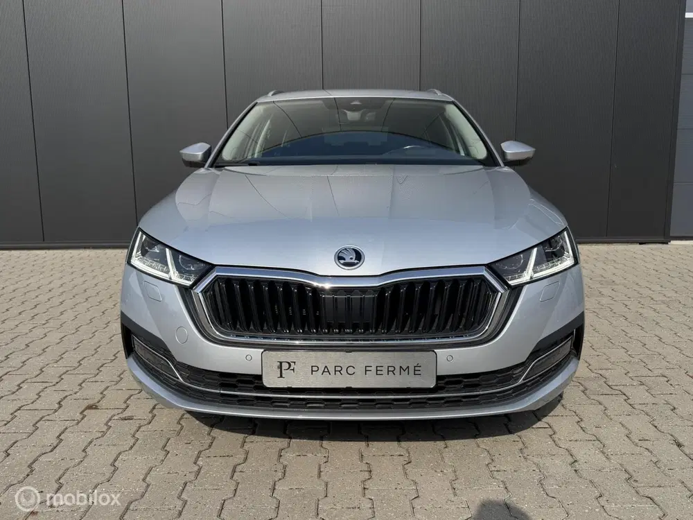 Skoda Octavia Octavia 1.4 TSI PHEV uit 2020, foto 7