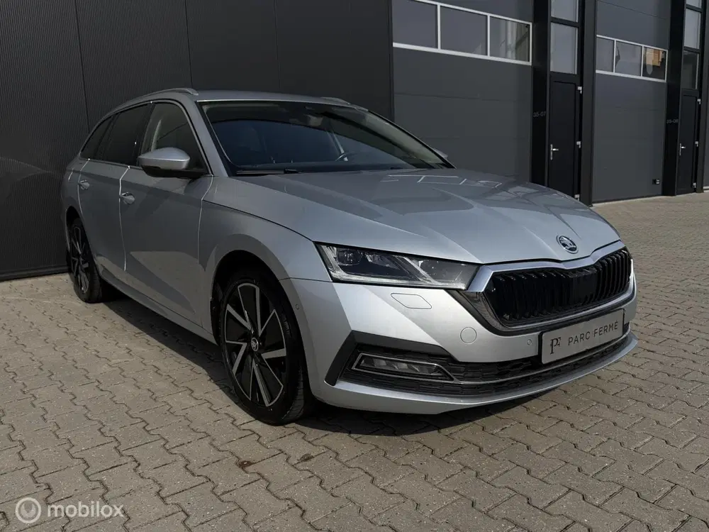 Skoda Octavia Octavia 1.4 TSI PHEV uit 2020, foto 8