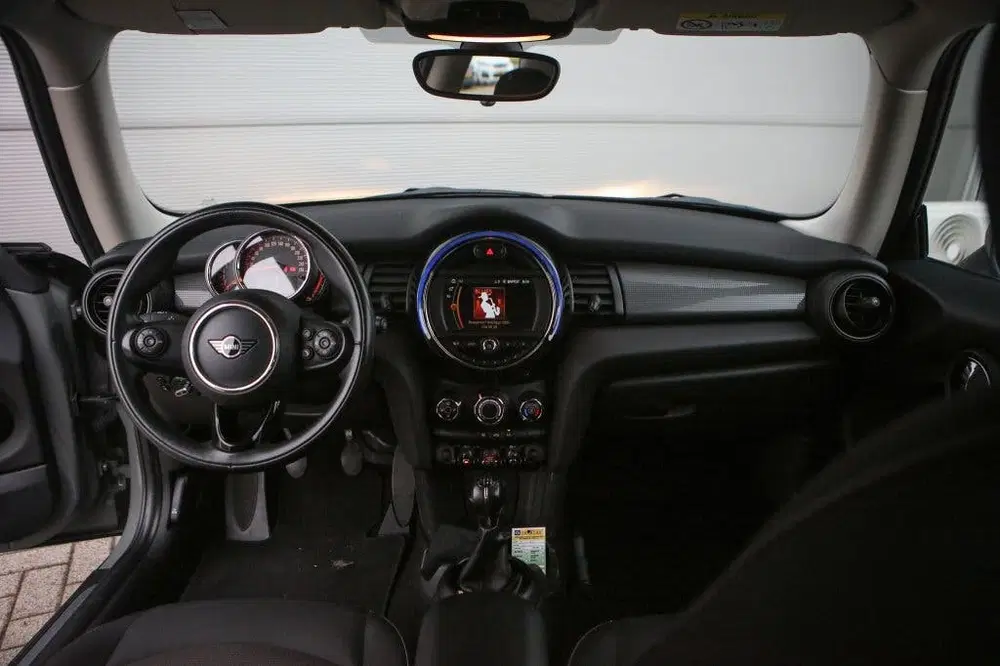 Mini Cooper 1.5 Cooper (bj 2019) uit 2019, foto 6