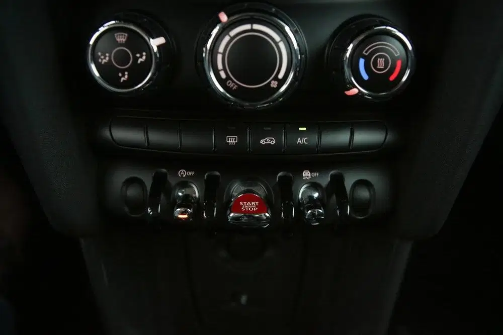 Mini Cooper 1.5 Cooper (bj 2019) uit 2019, foto 9