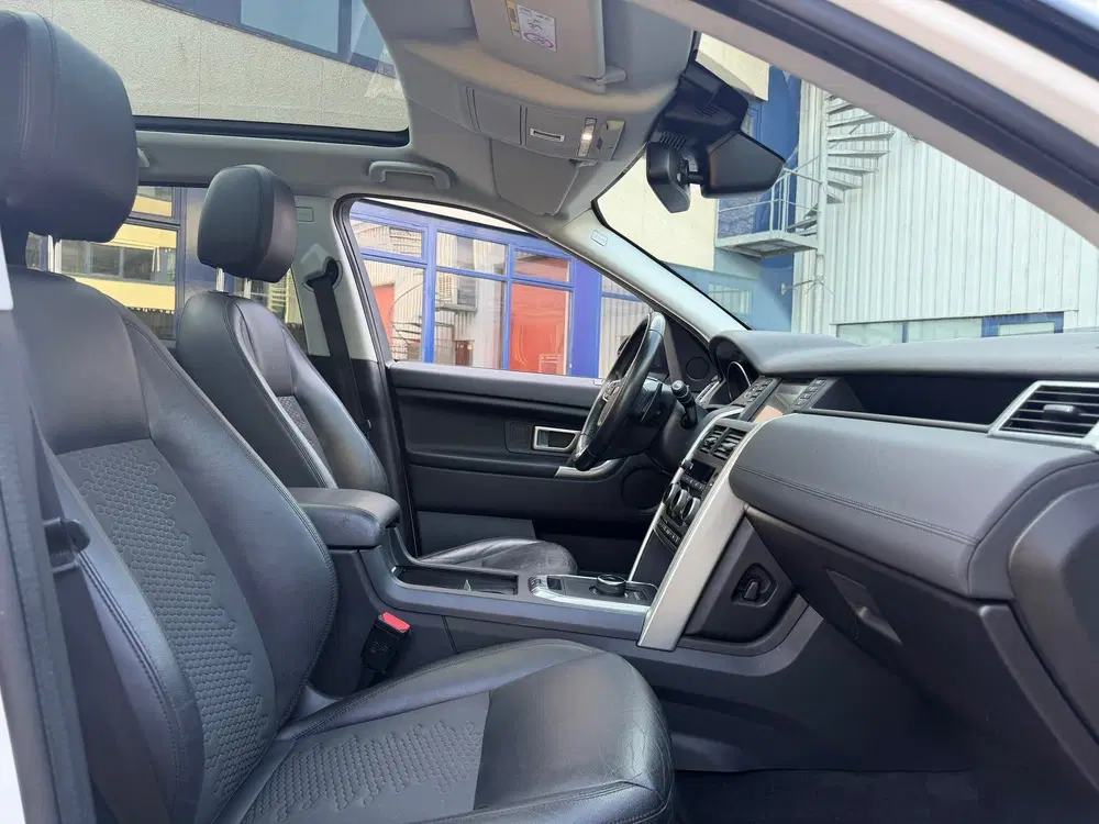 Land Rover Discovery Sport 2.0 Si4 HSE 7pers. Pano uit 2019, foto 8