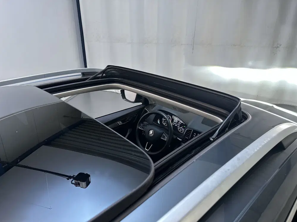 Skoda Karoq 1.5 TSI 150pk DSG ACT Style Business Panor uit 2019, foto 11