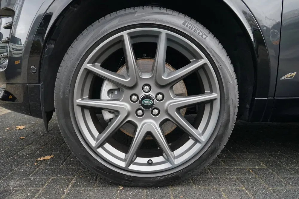 Land Rover Discovery Sport P300e PHEV Dynamic HSE uit 2024, foto 9