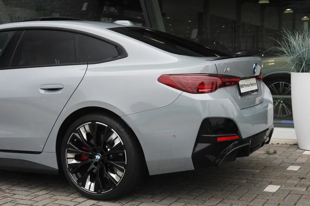 BMW i4 M60 uit 2025, foto 13