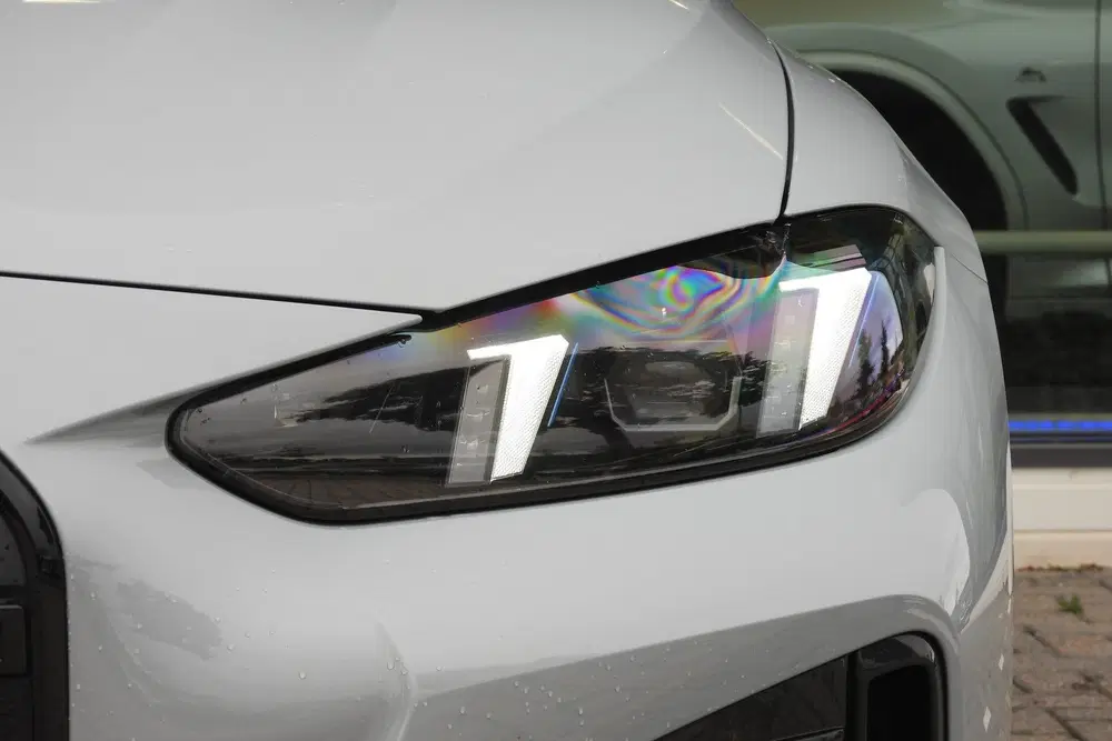 BMW i4 M60 uit 2025, foto 8