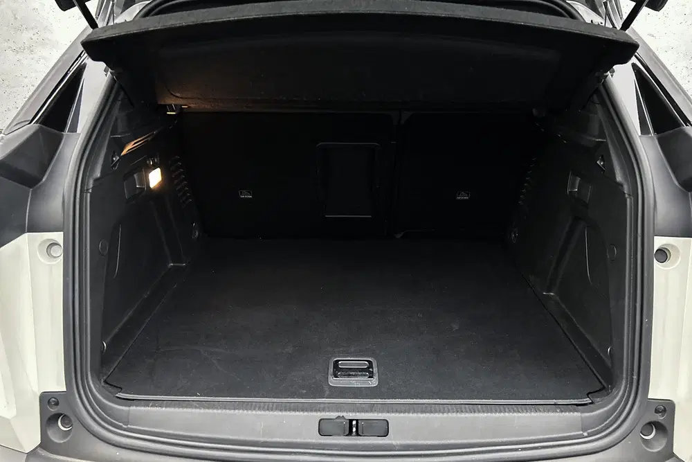 Peugeot 3008 1.6 HYbrid 225 Blue Lease Allure uit 2023, foto 14
