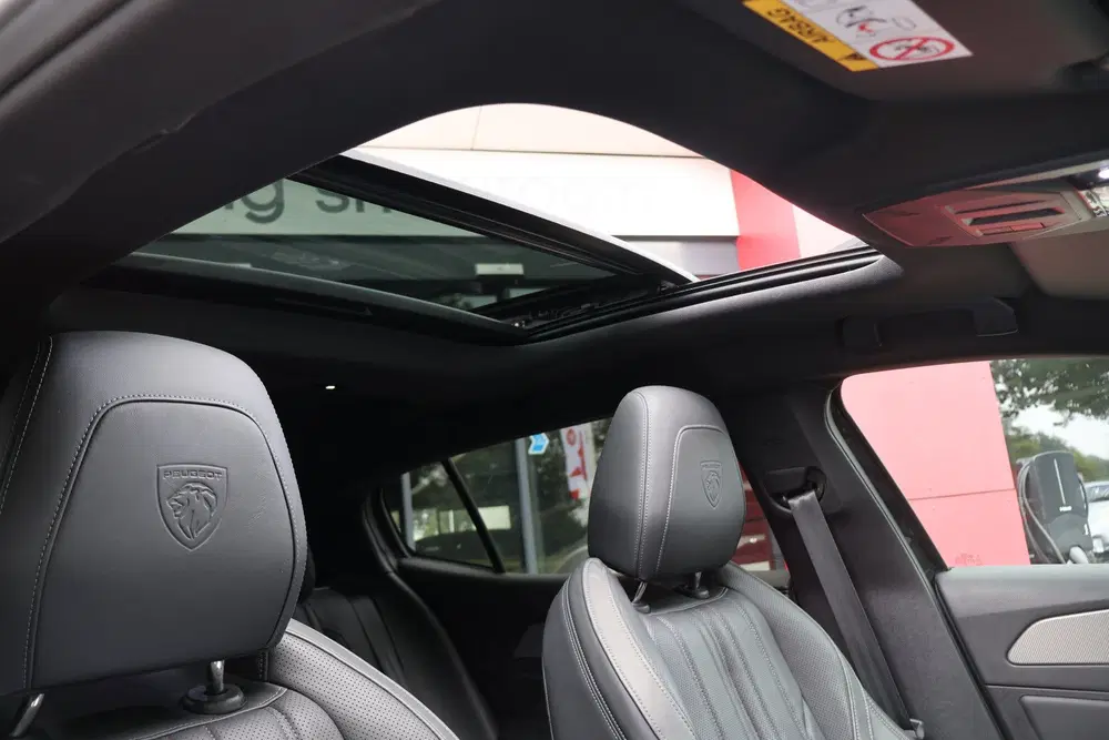 Peugeot 408 1.6 HYbrid Allure 225 GT uit 2023, foto 6