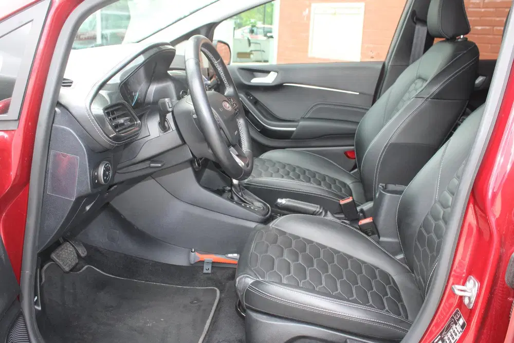 Ford Fiesta 1.0 EcoBoost Vignale Automaat uit 2021, foto 8