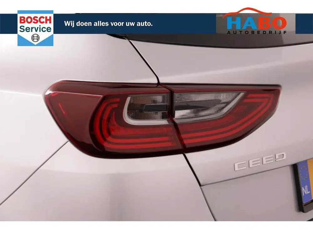 Kia Ceed 1.0 T-GDI DYNAMICLINE 5DRS ECC uit 2023, foto 6